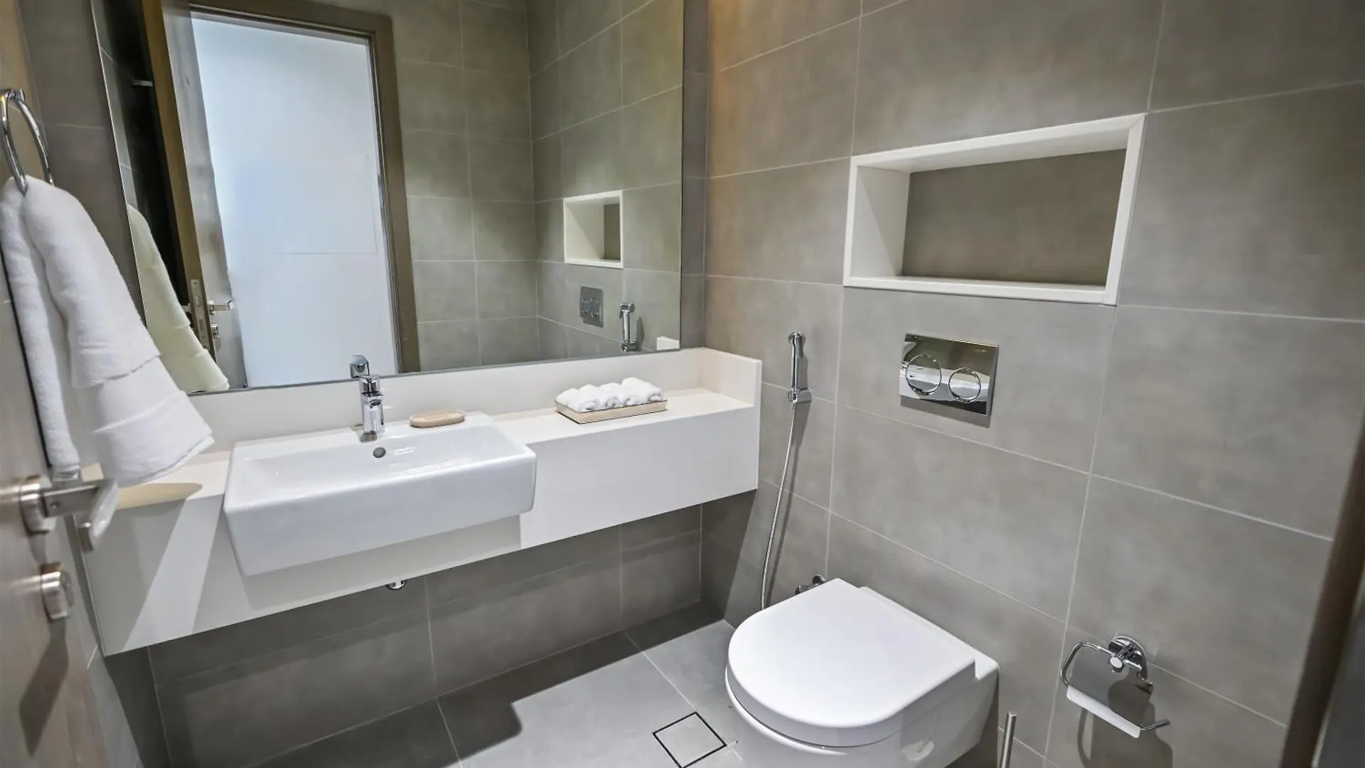 Unique 1 Bedroom In District One Meydan Dubai Apartment